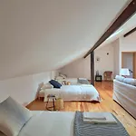 Lägenhet Renovated And Spacious Duplex With Patio, By Timecooler Lisboa