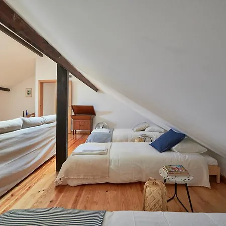 Renovated And Spacious Duplex With Patio, By Timecooler Lissabon