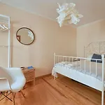 Apartamento Renovated And Spacious Duplex With Patio, By Timecooler *