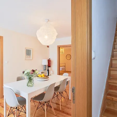 Apartman Renovated And Spacious Duplex With Patio, By Timecooler