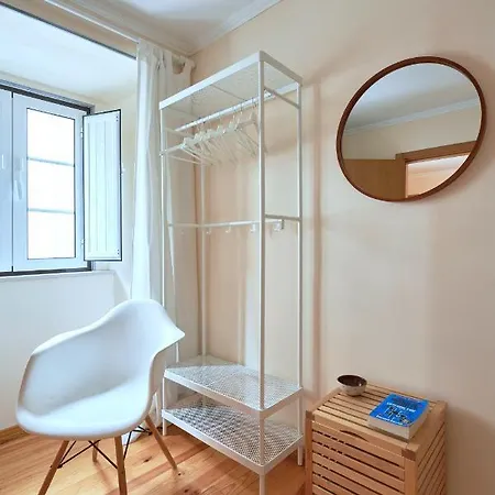 Apartman Renovated And Spacious Duplex With Patio, By Timecooler *