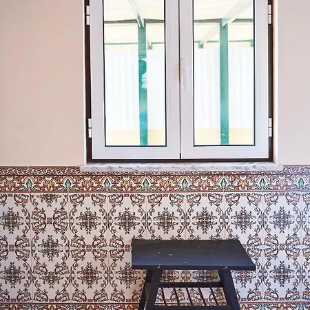 Renovated And Spacious Duplex With Patio, By Timecooler Lisboa