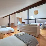Renovated And Spacious Duplex With Patio, By Timecooler Apartman Lisboa