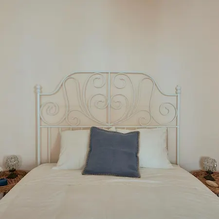 Renovated And Spacious Duplex With Patio, By Timecooler Διαμέρισμα